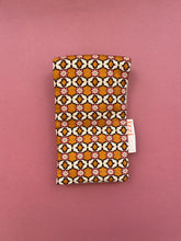 Load image into Gallery viewer, Clementine wheatpack